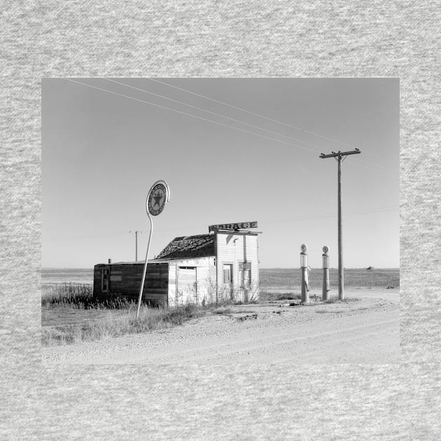 Abandoned Gas Station, 1937. Vintage Photo by historyphoto